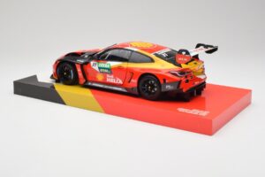 BMW M4 GT3 G82 #31 S. van der Linde Team Schubert DTM Champion 2022 Minichamps 1:18 113222331 Métal Moulé — image 7 sur 8