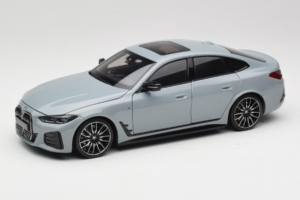 BMW i4 G26 Grey Metallic Minichamps 1:18 110023010 Métal Moulé