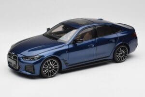 BMW i4 M50 G26 Portimao Blue Minichamps 1:18 110023012 Métal Moulé