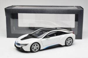 BMW i8 Crystal Blanc Paragon 1:18 80432336841 Métal Moulé — image 8 sur 8
