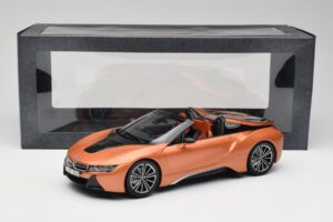 BMW i8 Roadster E-Cuivre Minichamps 1:18 80432454784 Métal Moulé — image 6 sur 6