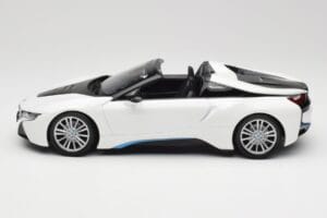 BMW i8 Roadster I15 Blanc Métallisé Minichamps 1:18 155027031 Métal Moulé — image 3 sur 6
