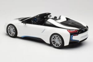 BMW i8 Roadster I15 Blanc Métallisé Minichamps 1:18 155027031 Métal Moulé — image 5 sur 6