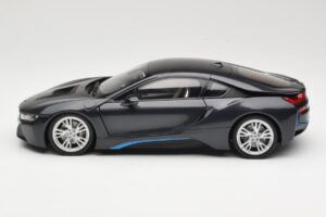 BMW i8 Sophisto Grey Minichamps 1:18 80432336842 Métal Moulé — image 4 sur 8