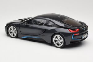 BMW i8 Sophisto Grey Minichamps 1:18 80432336842 Métal Moulé — image 7 sur 8