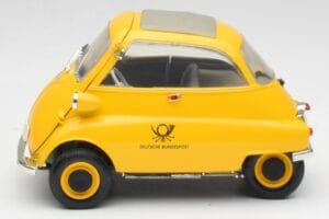 BMW Isetta 250 Deutsche Bundespost Revell 1:18 925 Métal Moulé — image 4 sur 8