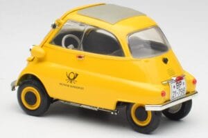 BMW Isetta 250 Deutsche Bundespost Revell 1:18 925 Métal Moulé — image 7 sur 8