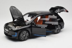 BMW iX Sapphire Black Minichamps 1:18 110023101 Métal Moulé — image 2 sur 8