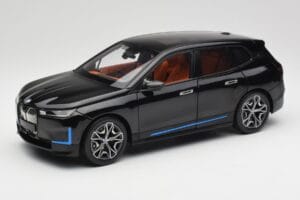 BMW iX Sapphire Black Minichamps 1:18 110023101 Métal Moulé