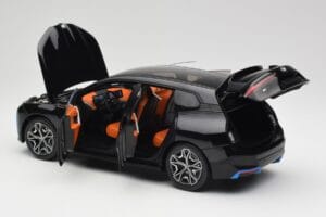 BMW iX Sapphire Black Minichamps 1:18 110023101 Métal Moulé — image 5 sur 8