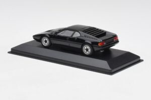 BMW M1 Noir Minichamps 1:43 940025021 Métal Moulé — image 3 sur 4