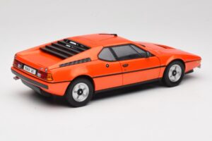 BMW M1 Orange Minichamps 1:18 80432411549 Métal Moulé — image 3 sur 8