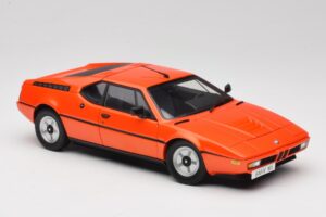 BMW M1 Orange Minichamps 1:18 80432411549 Métal Moulé — image 6 sur 8