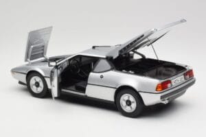BMW M1 Argent Métallisé Norev 1:18 183226 Métal Moulé — image 5 sur 8