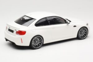 BMW M2 Competition F87 Blanc Minichamps 1:18 155028000 Métal Moulé — image 2 sur 6
