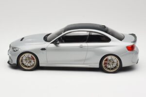 BMW M2 CS F87 Argent avec jantes dorées Minichamps 1:18 155021028 Métal Moulé — image 3 sur 6