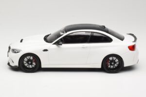 BMW M2 CS F87 Blanc avec jantes noires Minichamps 1:18 155021025 Métal Moulé — image 3 sur 6