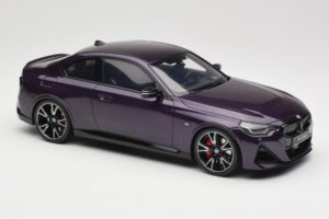 BMW M240i G42 Thundernight Metallic GT Spirit 1:18 GT504 Résine — image 4 sur 6