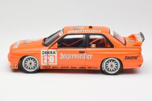 BMW M3 E30 #20 Jagermeister W. Gardner DTM 1992 Minichamps 1:18 180922020-O Métal Moulé — image 4 sur 8