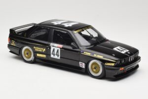 BMW M3 E30 JPS Team BMW #44 J. Richards / T. Longhurst Class Winners Bathurst 1000 1987 Minichamps 1:18 155872044 Métal Moulé — image 4 sur 6