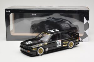 BMW M3 E30 JPS Team BMW #44 J. Richards / T. Longhurst Class Winners Bathurst 1000 1987 Minichamps 1:18 155872044 Métal Moulé — image 6 sur 6