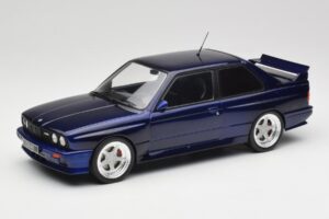 BMW M3 E30 Macau Blue IXO 1:18 18CMC122 Métal Moulé
