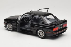 BMW M3 E30 Sport Evo Noir Solido 1:18 S1801501 Métal Moulé — image 5 sur 8