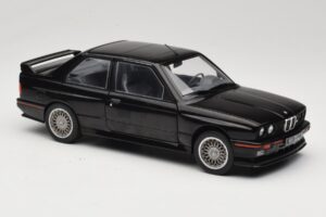 BMW M3 E30 Sport Evo Noir Solido 1:18 S1801501 Métal Moulé — image 6 sur 8