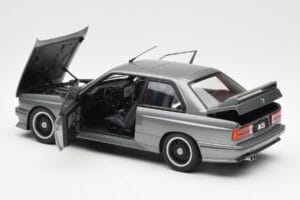BMW M3 E30 Sport Evolution Cecotto Gris AUTOart 1:18 70567 Métal Moulé — image 5 sur 8