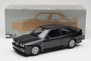 BMW M3 E30 Black Metallic Minichamps 1:18 180020306 Métal Moulé — image 8 sur 8