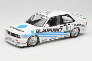 BMW M3 E30 Team Schnitzer #8 O. Manthey DTM 1988 Minichamps 1:18 155882008 Métal Moulé