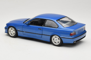 BMW M3 E36 Blue Metallic UT Models 1:18 20467 Métal Moulé — image 7 sur 8