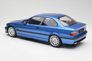 BMW M3 E36 Estoril Bleu Otto 1:12 G016 Résine — image 5 sur 6