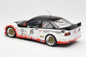 BMW M3 E36 GTR #0 B. Auberlen / M. Simo / P. Cunningham Daytona 24 Hours 1998 UT Models 1:18 39816 Métal Moulé — image 7 sur 8
