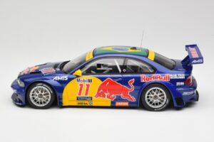 BMW M3 E46 GTR #11 Red Bull Interlagos 2005 AUTOart 1:18 80645 Métal Moulé — image 3 sur 6
