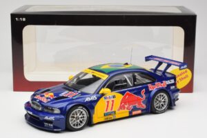 BMW M3 E46 GTR #11 Red Bull Interlagos 2005 AUTOart 1:18 80645 Métal Moulé — image 6 sur 6