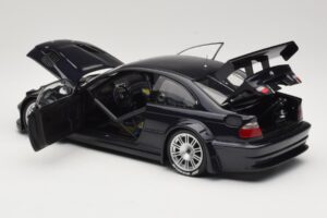 BMW M3 E46 GTR Street Carbon Black Minichamps 1:18 80430152552 Métal Moulé — image 5 sur 8