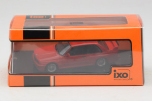 BMW M3 E30 Sport Evolution Rouge IXO 1:43 CLC583N Métal Moulé — image 4 sur 4