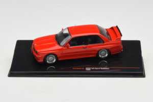 BMW M3 E30 Sport Evolution Rouge IXO 1:43 CLC583N Métal Moulé