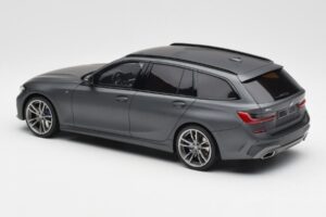 BMW M340i G20 xDrive M Sport Gris GT Spirit 1:18 GT471 Résine — image 5 sur 6