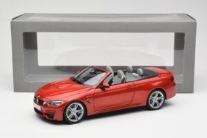 BMW M4 F83 Cabriolet Sakhir Orange Paragon 1:18 PA-97111 Métal Moulé — image 8 sur 8