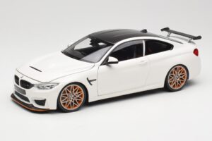 BMW M4 F82 GTS Alpine White Minichamps 1:18 110025221 Métal Moulé