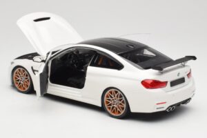 BMW M4 F82 GTS Alpine White Minichamps 1:18 110025221 Métal Moulé — image 5 sur 8