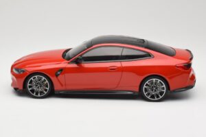BMW M4 F82 Imola Red Metallic Minichamps 1:18 155020121 Métal Moulé — image 3 sur 6