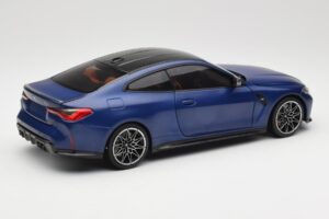 BMW M4 G82 Bleu Metallic Minichamps 1:18 113020123 Métal Moulé — image 3 sur 8