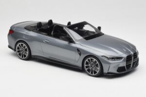 BMW M4 G82 Cabriolet Grey Metallic Minichamps 1:18 155021034 Métal Moulé — image 4 sur 6