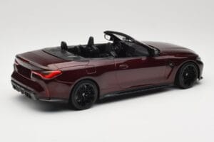 BMW M4 G83 Cabriolet Rouge Métallisé Minichamps 1:18 155021032 Métal Moulé — image 2 sur 6