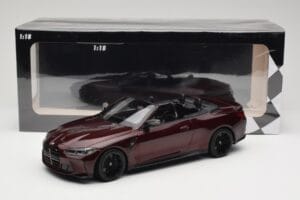 BMW M4 G83 Cabriolet Rouge Métallisé Minichamps 1:18 155021032 Métal Moulé — image 6 sur 6