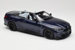 BMW M4 G82 Cabriolet Bleu Métallisé Minichamps 1:18 110021031 Métal Moulé — image 6 sur 8