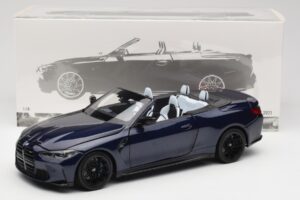 BMW M4 G82 Cabriolet Bleu Métallisé Minichamps 1:18 110021031 Métal Moulé — image 8 sur 8